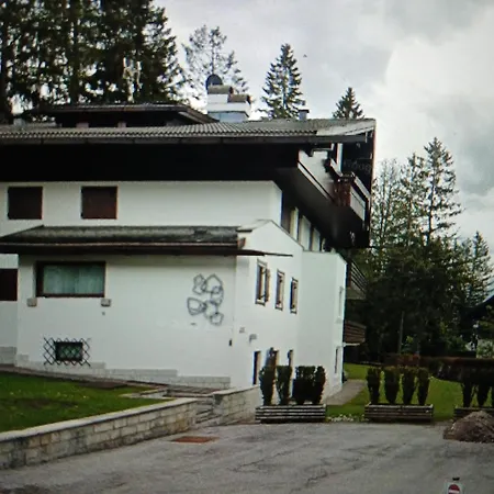 Ampezo Chalet